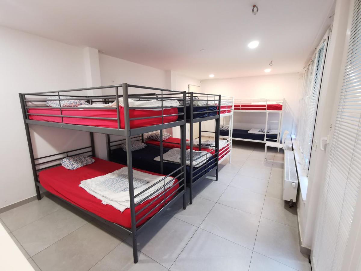 Hostel Simbol With Free Private Parking Ljubljana